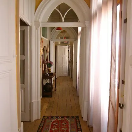 Viva Fabulous Old World