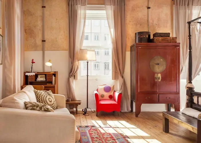 Viva Fabulous Old World