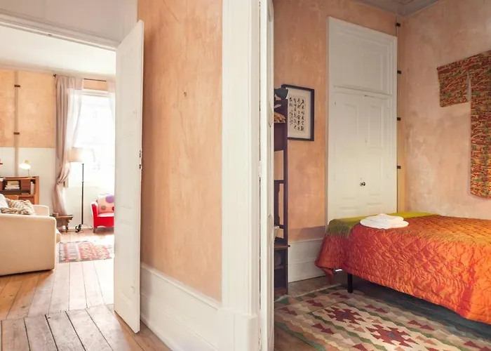 Viva Fabulous Old World